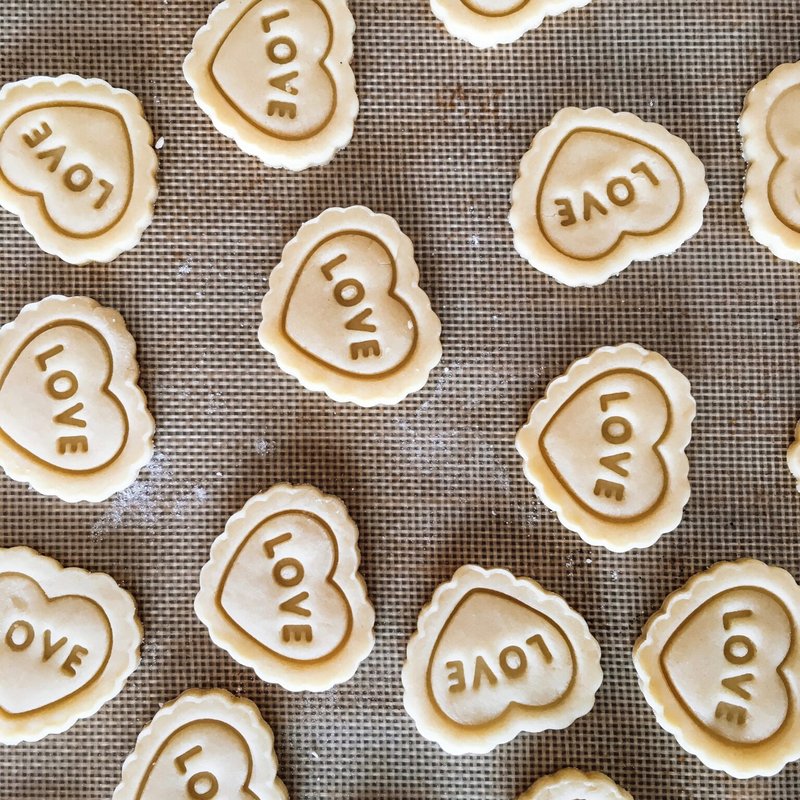 Déco cookies en forme de coeur pour la Saint Valentin